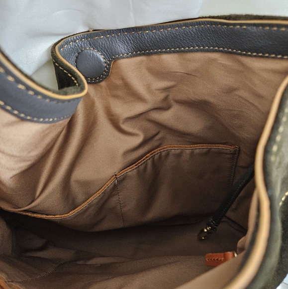 COPY - NWT Hobo Pier Suede Shoulder crossbody Bag Purse Dark Green Herb Whip st… - Picture 6 of 9